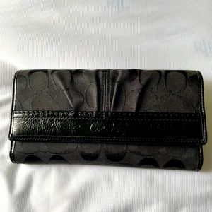 COACH trifold wallet